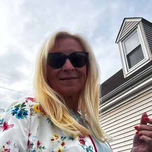 Meet your Posher, Karen